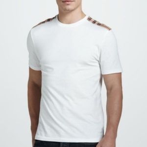 Price 👇 Burberry London Tshirt w Shoulder Patches